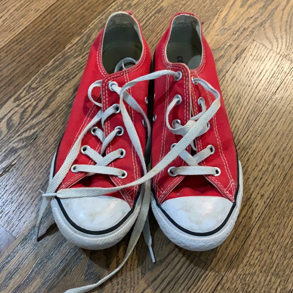 Red converse great condition